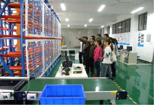 我院現(xiàn)代化的物流倉(cāng)儲(chǔ)實(shí)訓(xùn)室